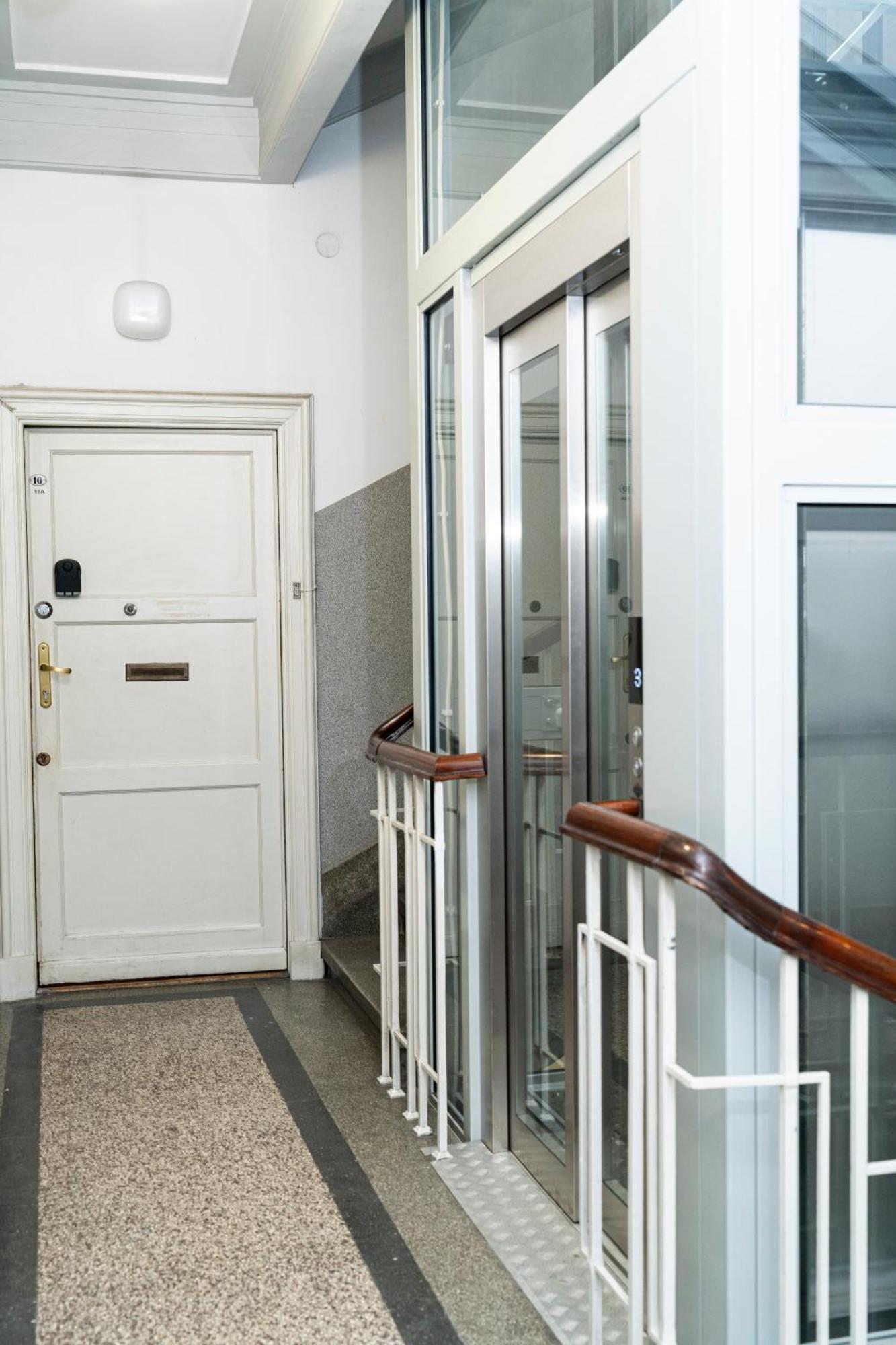 Cozy Old Town Studio Краків Екстер'єр фото